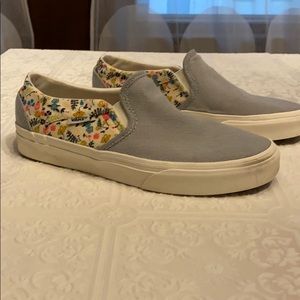 Flowery Vans Size 6.5